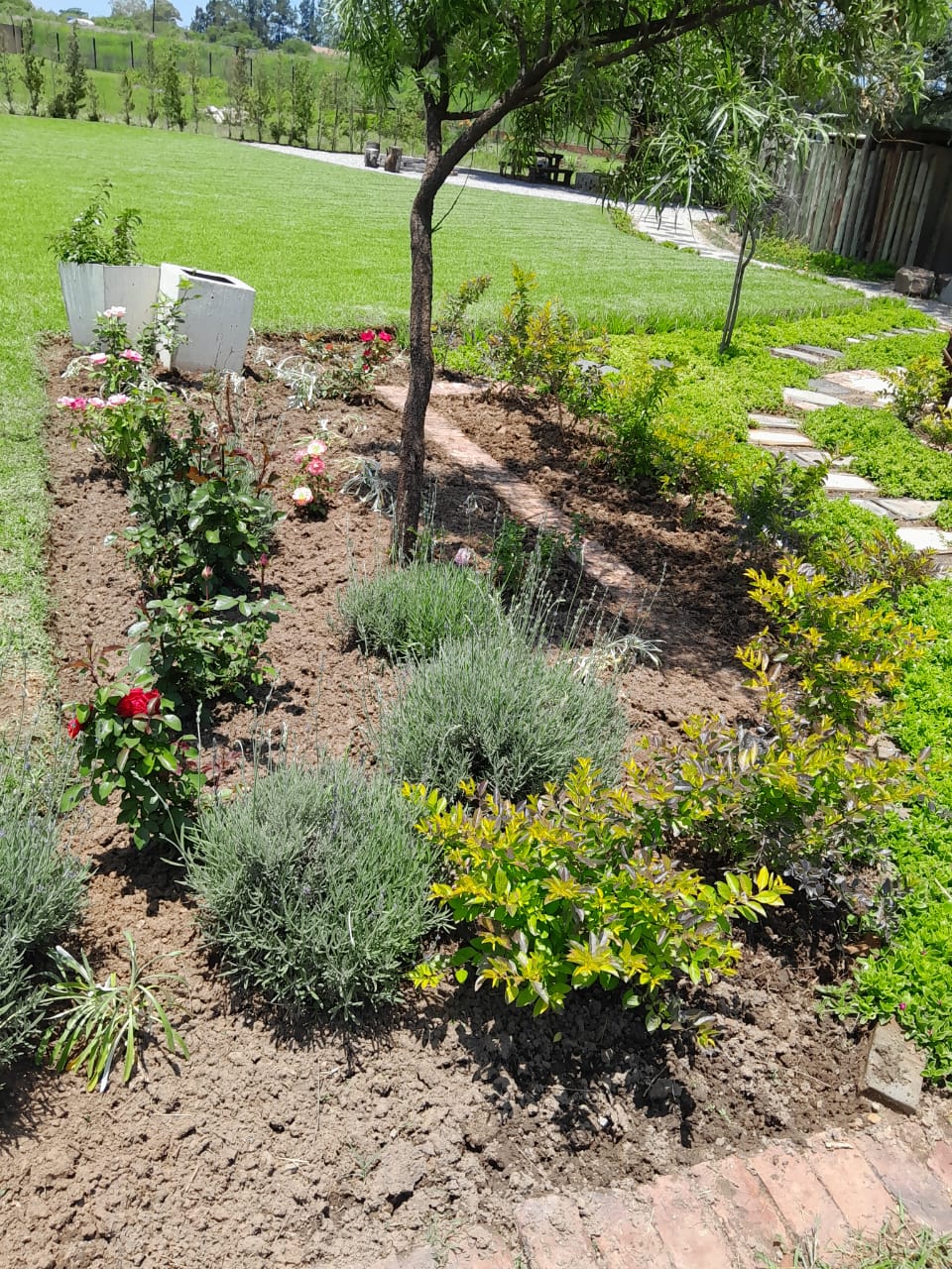 Gardens by the circle